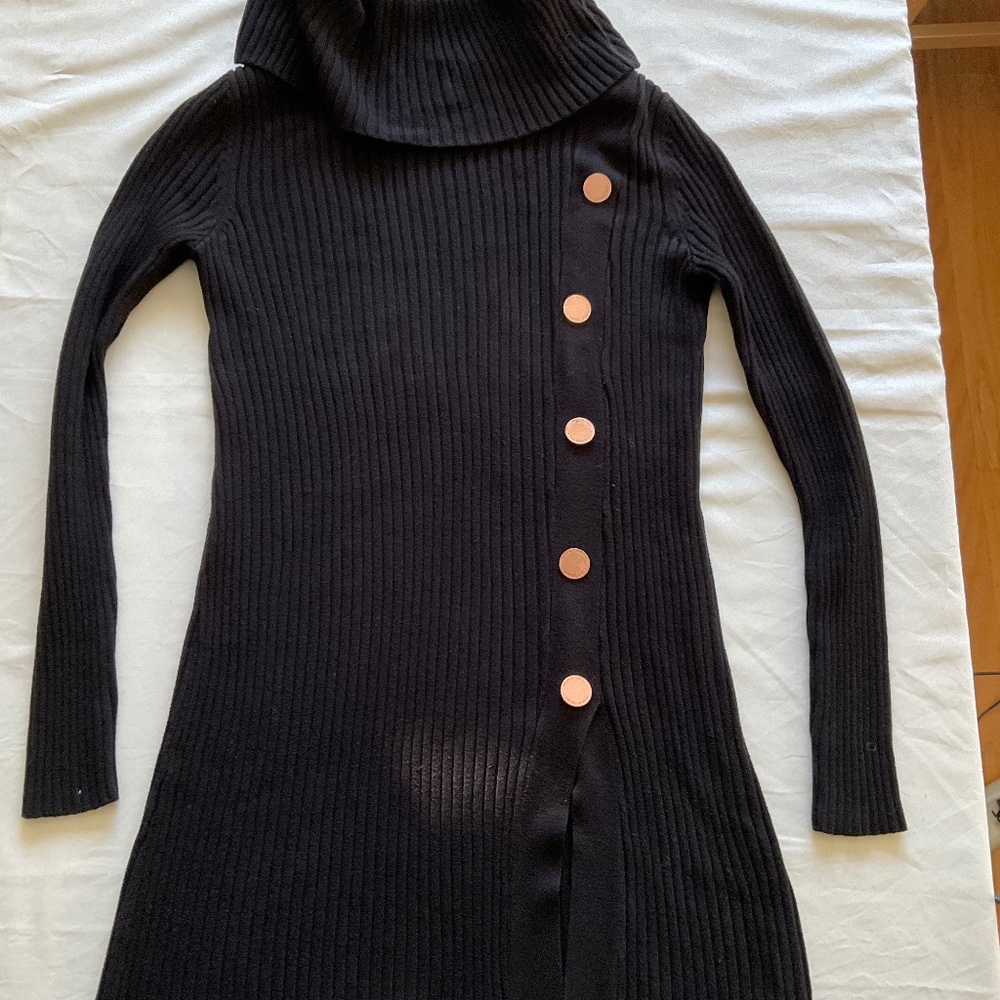 Ivanka Trump Women Black with Gold Buttons Turtleneck Sweater XS